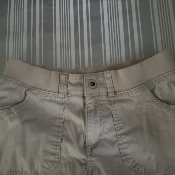 LEE RELAXED FIT CAPRI - Picture 3 of 6